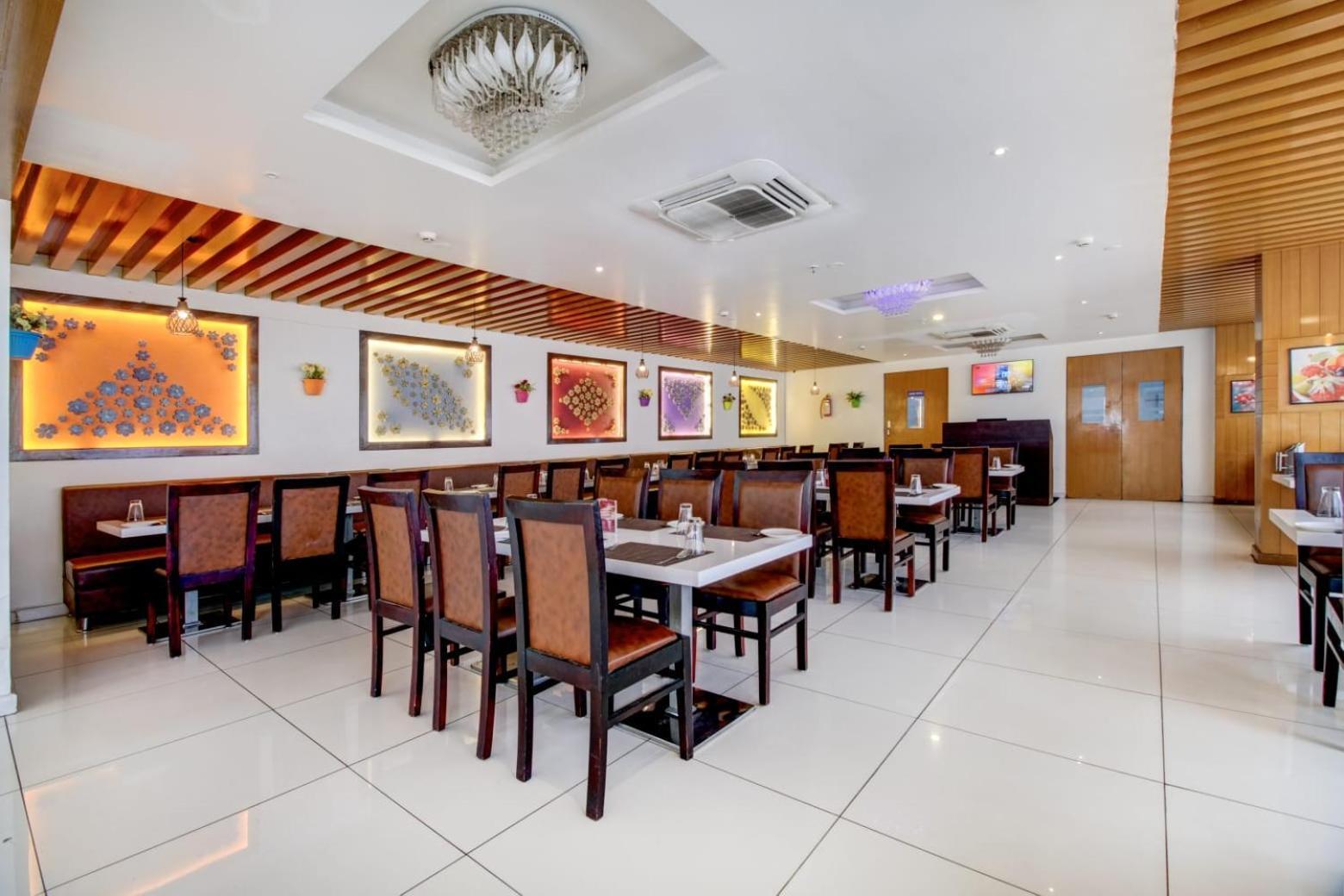 Hotel Lorven Visakhapatnam Exterior foto